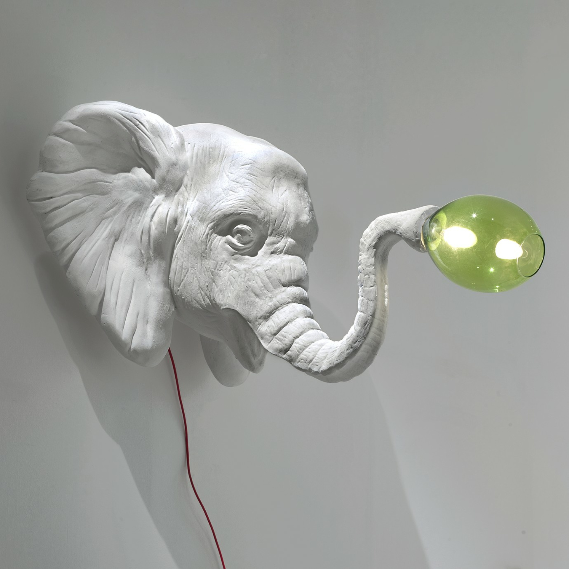 Light elephant